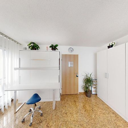 Ueber Den Daecher Von Chur Apartman Kültér fotó