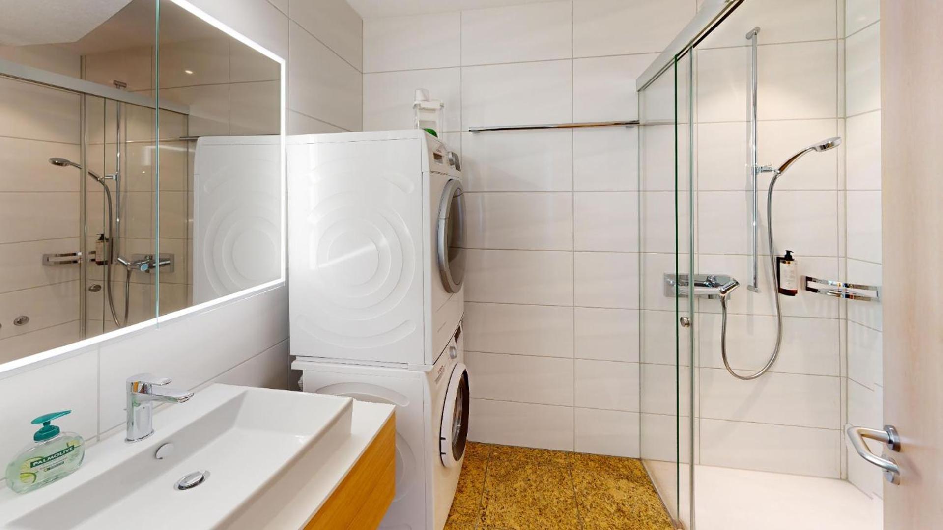 Ueber Den Daecher Von Chur Apartman Kültér fotó